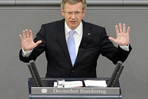Президент Германии ответил на обвинения в связях с бизнесом