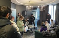 Перед судом постануть організатор і двоє учасників "блогерських вечірок", які знущалися з дівчат