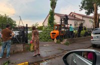 6-річну дівчинку, яку під час негоди у Львові уразила блискавка, виписали з лікарні