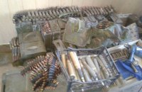 В Мариуполе задержали 17 человек с арсеналом оружия
