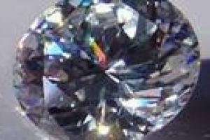 В Токио бесплатно раздали тысячи бриллиантов