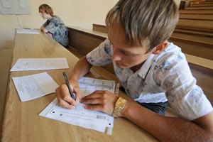Вісім випускників із Тернополя отримали на ЗНО по 200 балів