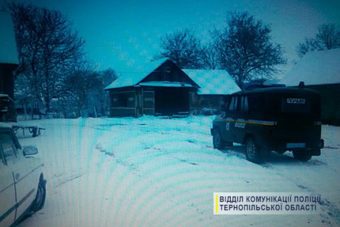 Пьяный житель Тернопольской области угнал трактор, чтобы расчистить дороги от снега