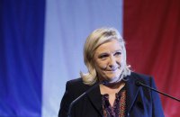Марин Ле Пен заявила о решении участвовать в выборах президента Франции в 2017
