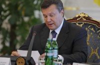 Янукович выступает за рассекречивание архивов по Голодомору