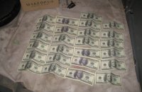 В Кременце поймали прокурора на взятке $2,5 тысячи
