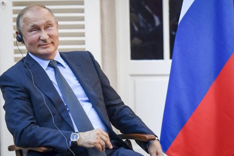 Путин решил сделать прививку российской "вакциной" Sputnik V 