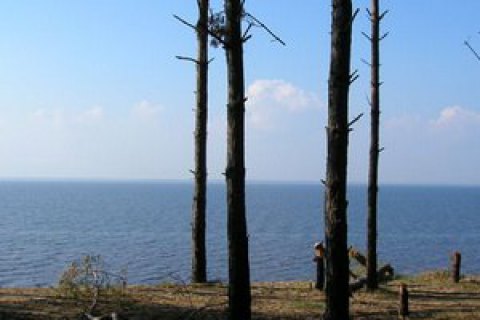 Пенсионерка четыре раза "минировала" дамбу Киевского водохранилища