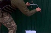 Оккупанты обстреляли жилой сектор Марьинки: повреждены 6 домов и автомобиль