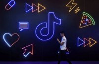 Китайский TikTok установил ограничения для подростков
