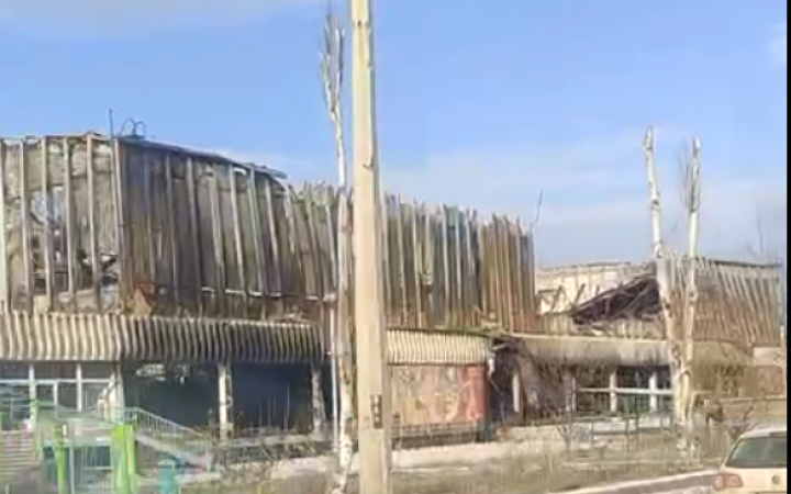 Випалене місто ледь живе, - Гайдай показав відео з Сєвєродонецька
