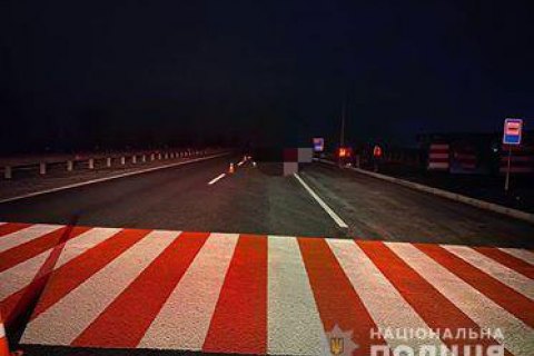 На одесской трассе водитель сбил насмерть женщину и скрылся с места ДТП