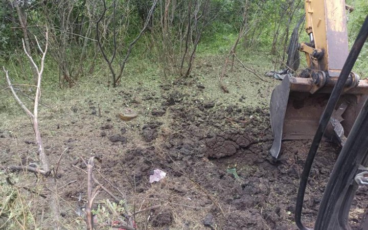 На Харківщині екскаватор підірвався на невідомому вибуховому пристрої 