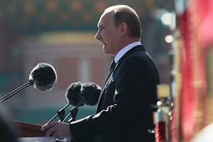 Путин предложил Таможенному союзу уменьшить импорт