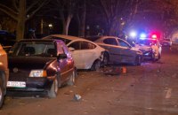 На Борщаговке пьяный водитель устроил ДТП с 9 автомобилями