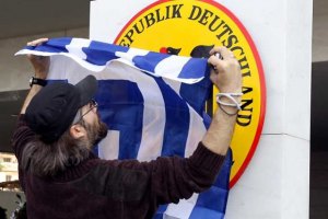 Германия грозится оставить Грецию без финансовой помощи