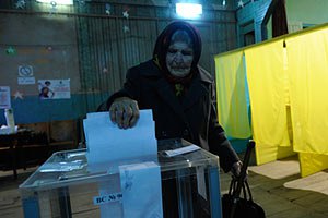 Место в окружкоме продают за миллион долларов