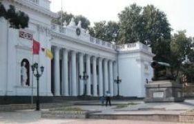 В стране второй день Пасхи, а в Одессе – сессия горсовета!