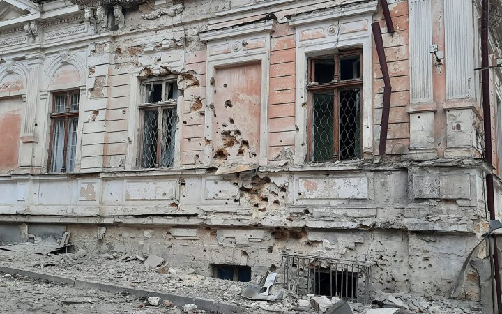 Наслідки підриву Каховської ГЕС загрожують архівному фонду України