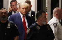 Трампу загрожує конфіскація майна: компанії відмовляються дати йому гроші на виплату штрафу за шахрайство