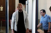 Румунський суд пом'якшив обмеження на пересування для інтернет-зірки Ендрю Тейта