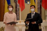 Президенты Украины и Швейцарии начали рабочую поездку на Донбасс