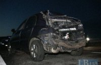 В Киевской области Daewoo влетел под "фуру"