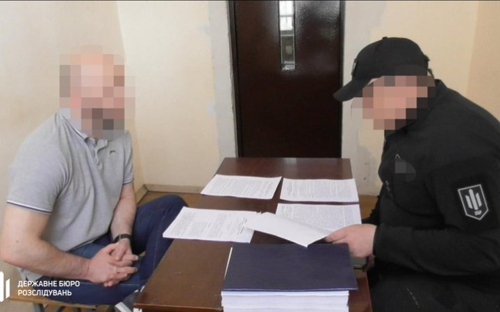ДБР викрило схему захоплення квартир померлих за участі екссудді, який збив військового у Києві