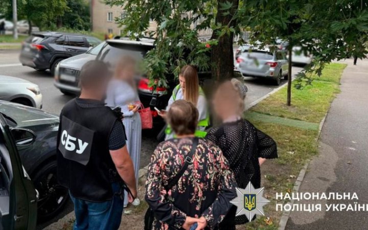 У Києві викрили схему зняття чоловіків з розшуку і фіктивного бронювання за $19 тис.