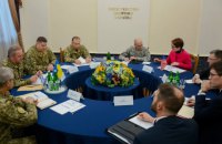 Муженко доложил Волкеру о ситуации на Донбассе