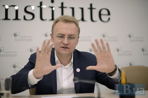 Садовий відмовився обговорювати блокаду ОРДЛО на зустрічі з Порошенком