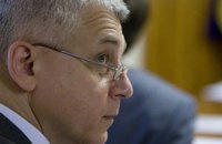 Оправданный экс-глава Минобороны собирается вернуться в Украину 