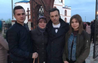 "Мама-красуня, доня, татусь". Як росіяни однією ракетою вбили цілу родину загиблого бійця Андрія Козиря