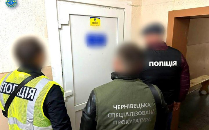 На Буковині голову ВЛК підозрюють у вимаганні хабаря від пораненого військового за встановлення інвалідності