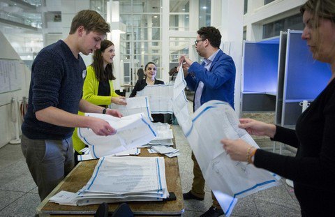 Нідерланди ухвалять рішення щодо асоціації України з ЄС після 12 квітня