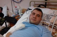 Боец 39-го батальона с травмами обеих рук и глаза нуждается в протезах