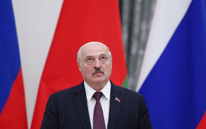 Лукашенко помилував 15 політв’язнів