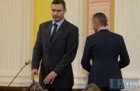Кому і що винен мер?