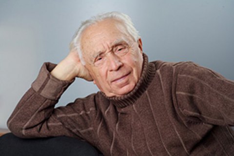 Скончался известный украинский поэт Алексей Довгий