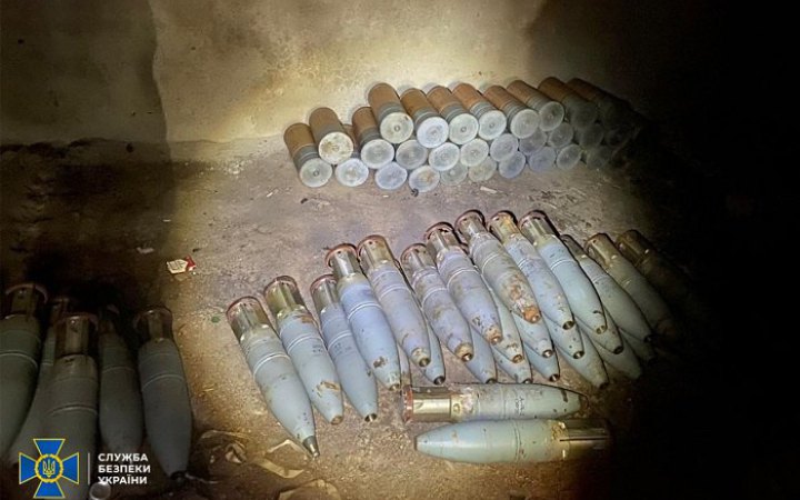 У школах та лікарнях Миколаївщини знайшли більше 100 мін, залишених росіянами