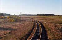 Нелегальні копачі бурштину пошкодили вузькоколійку "Антонівка-Зарічне"