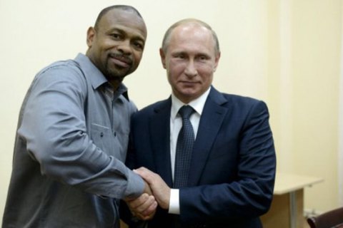 Американский боксер Рой Джонс подал заявление на российское гражданство