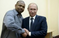 Американский боксер Рой Джонс подал заявление на российское гражданство