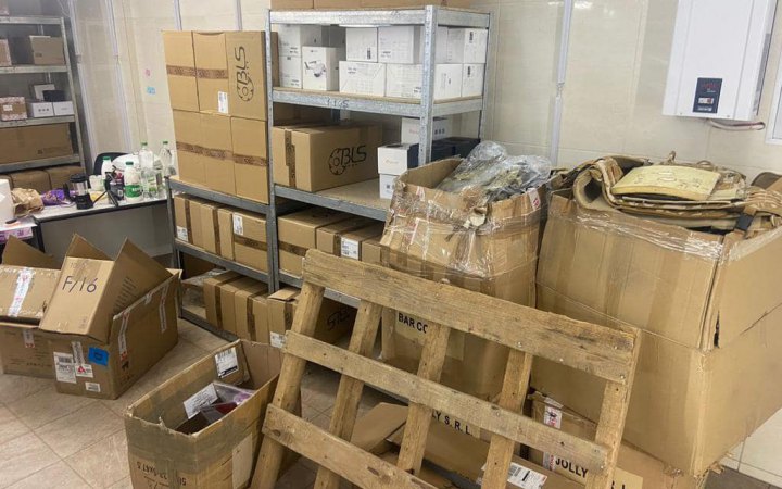 ​Викрили зловмисників, які ошукали держбюджет на понад  20 мільйонів гривень, продаючи гумдопомогу, - Офіс генпрокурора