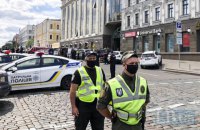 В центре Киева неизвестный угрожает взрывом в банке внутри бизнес-центра (обновлено)