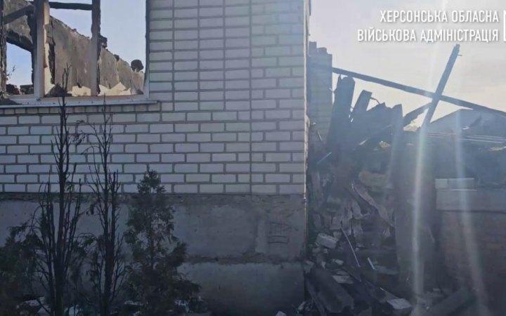 Росіяни обстріляли з лівого берега середмістя Херсона, є загиблий (оновлено)