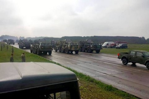 На військовому параді до Дня незалежності покажуть 200 одиниць техніки