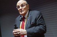 Колишнього мера Нью-Йорка Руді Джуліані госпіталізували у критичному стані