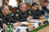 Муженко заявил об обстрелах в местах разведения сил в зоне АТО