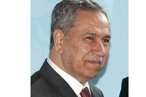 Турция заподозрила США и Британию в шпионаже